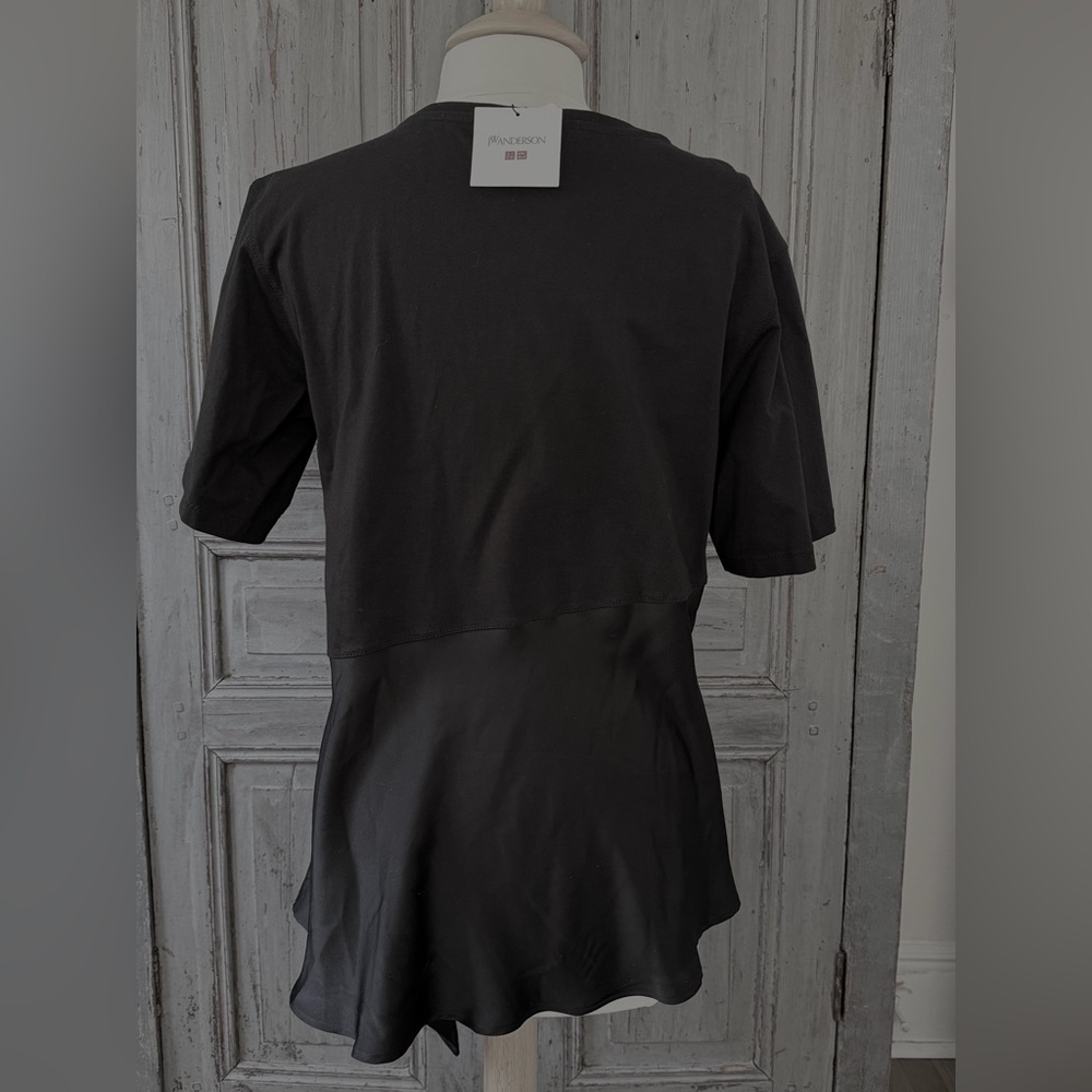 Black Asymmetrical Top - JW Anderson /Uniqlo - Picture 3 of 6